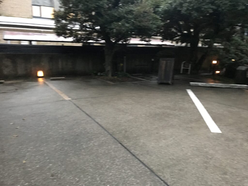 鎌倉蕎麦松原庵の駐車場