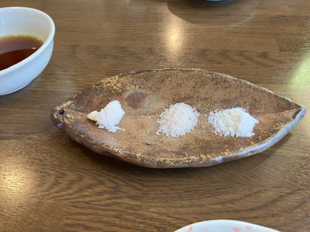 沼津市手打ちそばふく田の天ぷら三種の塩