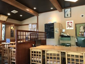 小田急江ノ島線桜ヶ丘卯月店内