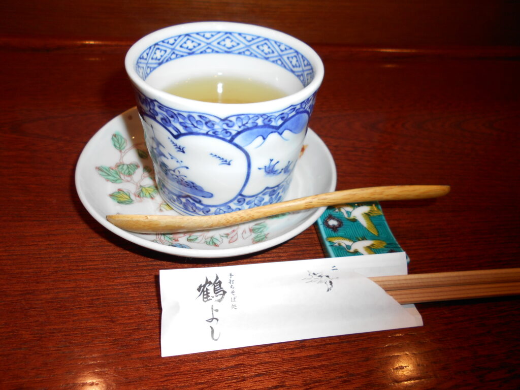 青森県八戸市手打ちそば処鶴よしのそば茶