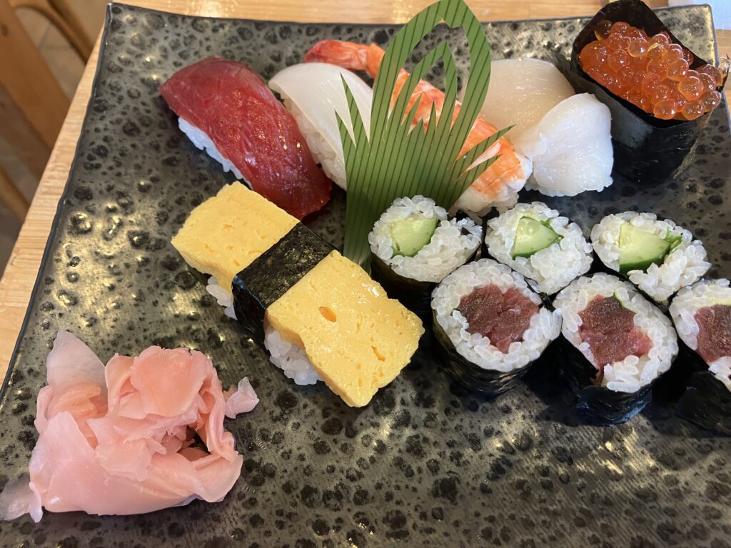 大磯寿司冨久寿司昼間の中寿司