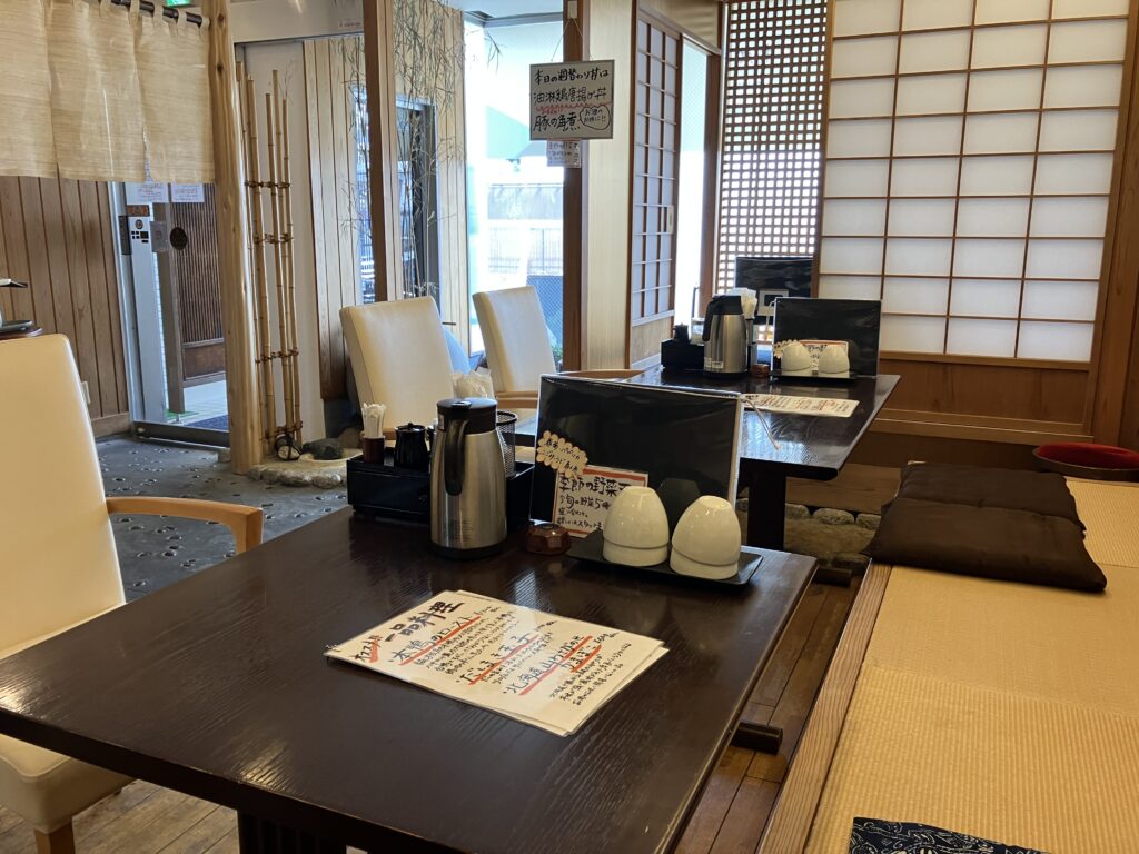 十割そば「忠庵 -水園亭-」店内